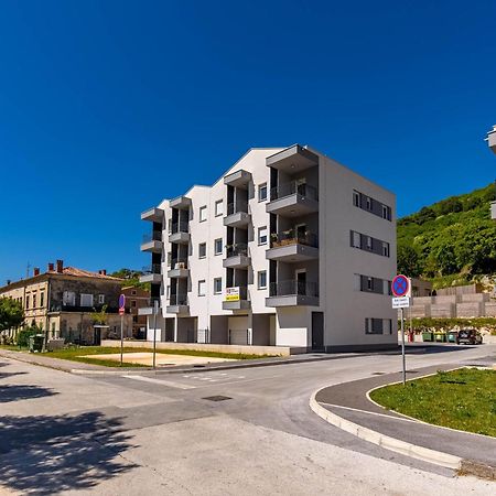 Seafront Villa Andrijana - Happy Rentals Plomin Kültér fotó