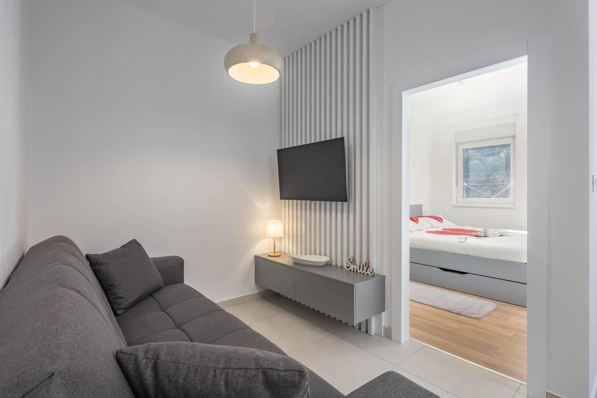Seafront Villa Andrijana - Happy Rentals Plomin Kültér fotó