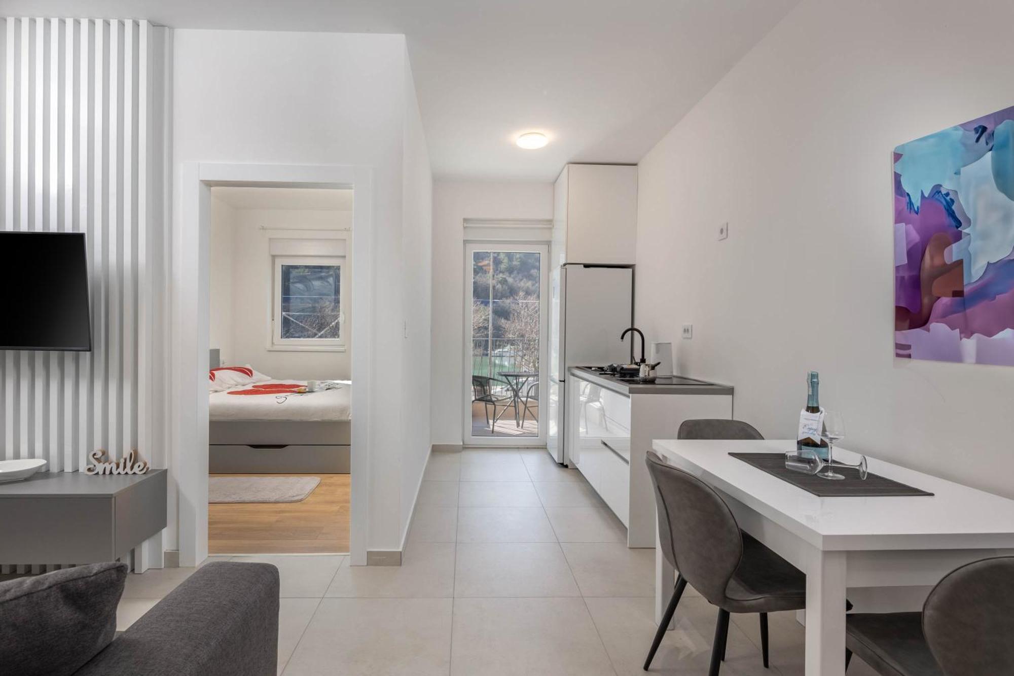 Seafront Villa Andrijana - Happy Rentals Plomin Kültér fotó